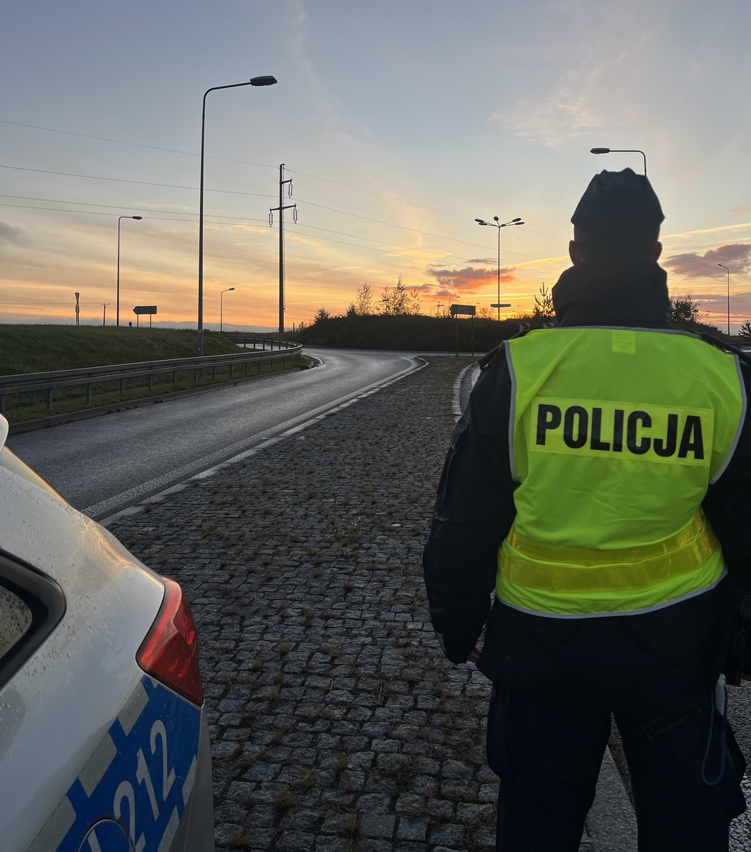 zdjęcie: policjant drogówki