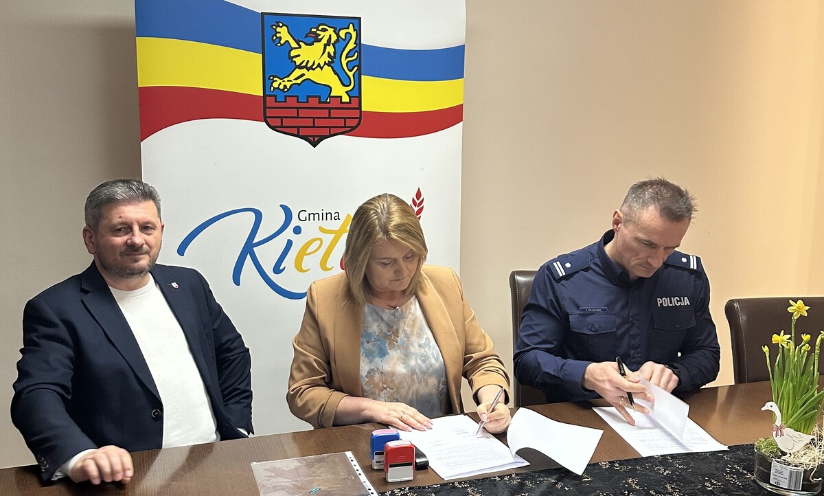 zdjęcie: podpisanie porozumienia